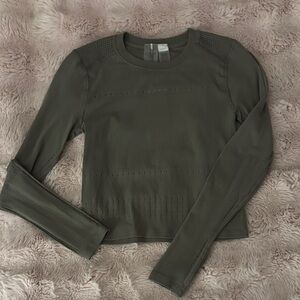 cropped long sleeve